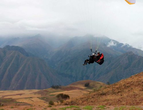 Paragliding flight in Pisac